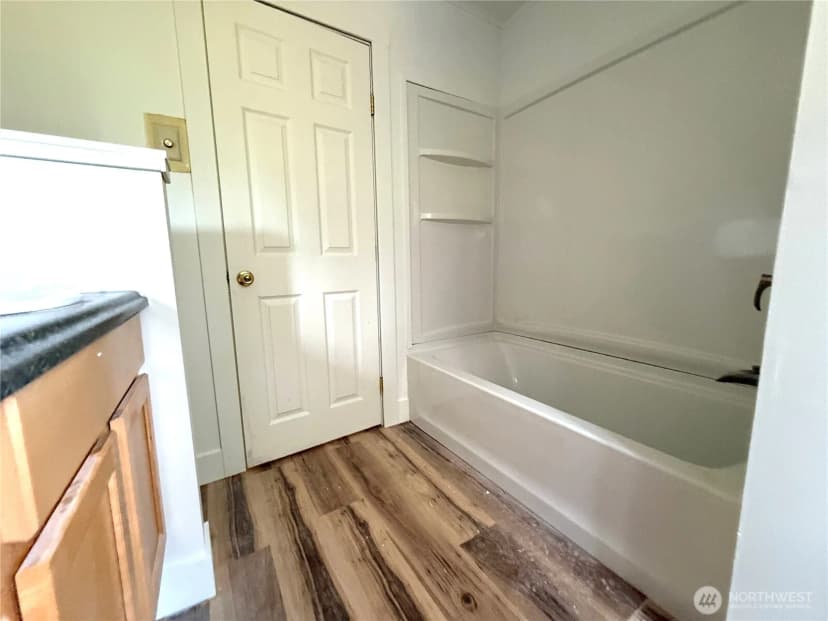 Property photo for 1627 Se Holman Road, Port Orchard photo 18