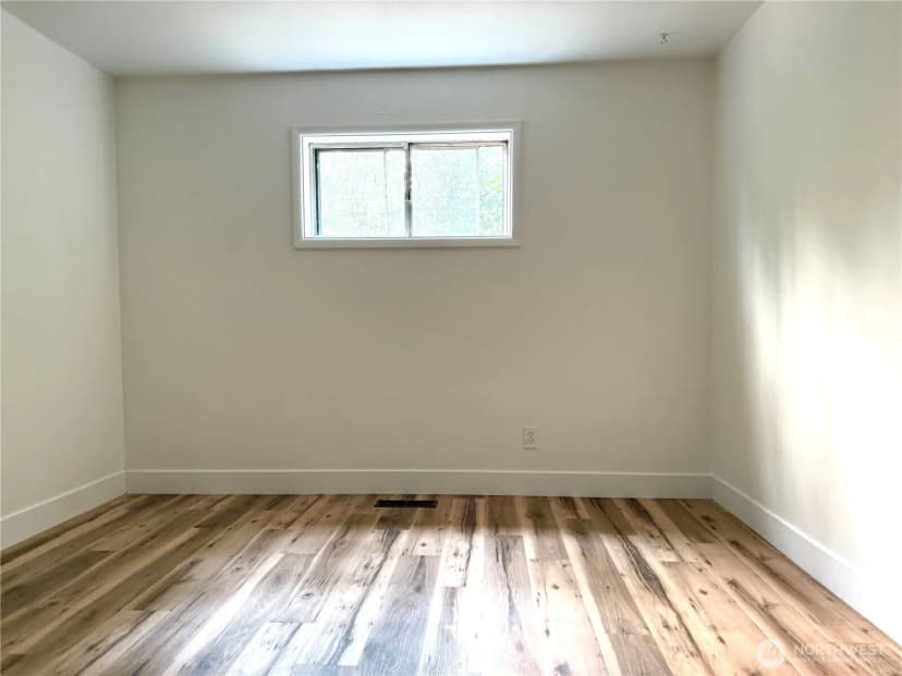 Property photo for 1627 Se Holman Road, Port Orchard photo 13
