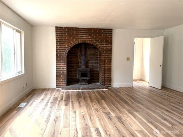 Property photo for 1627 Se Holman Road, Port Orchard photo 3