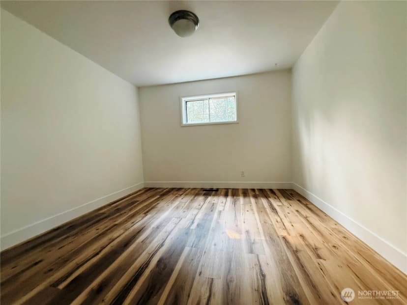 Property photo for 1627 Se Holman Road, Port Orchard photo 9