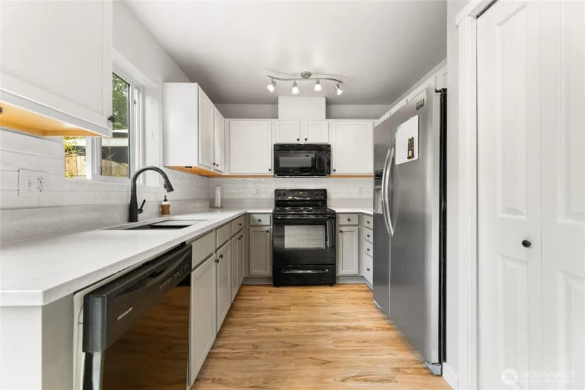 Property photo for 24112 Se 281st Street, Maple Valley photo 15
