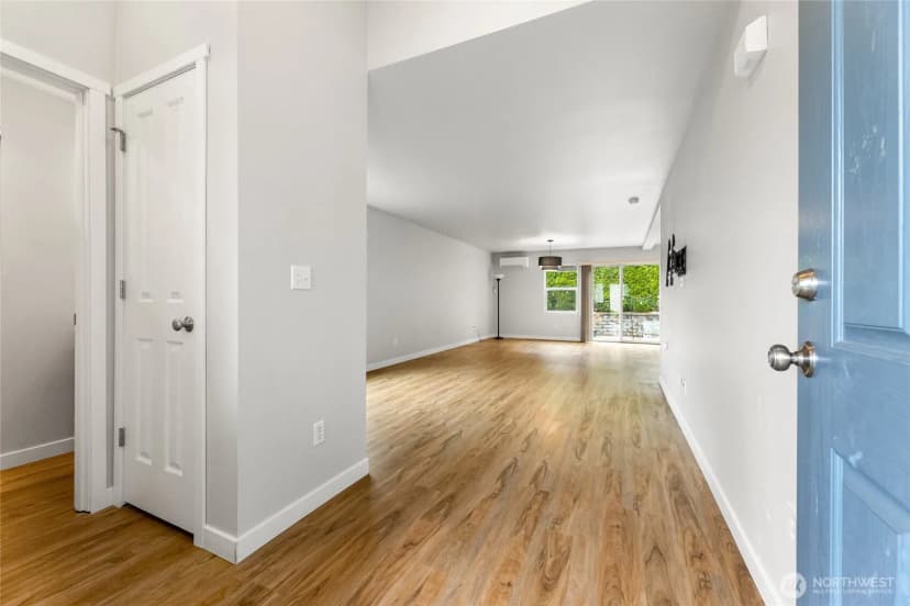Property photo for 24112 Se 281st Street, Maple Valley photo 4