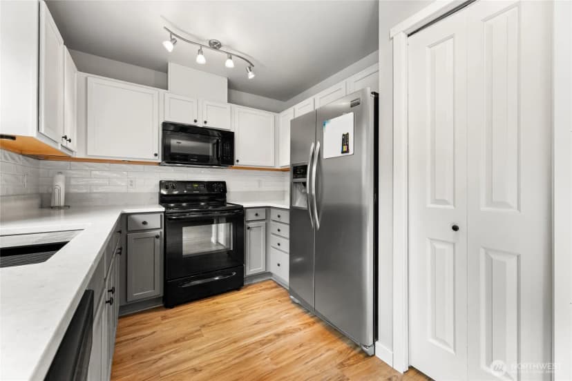 Property photo for 24112 Se 281st Street, Maple Valley photo 14