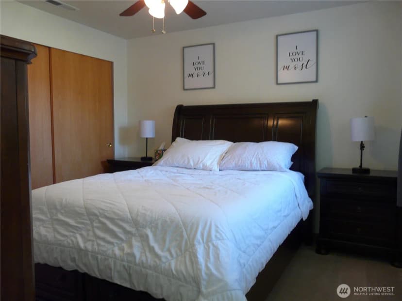 Property photo for 107 Candlewyck Drive W, Lakewood photo 25