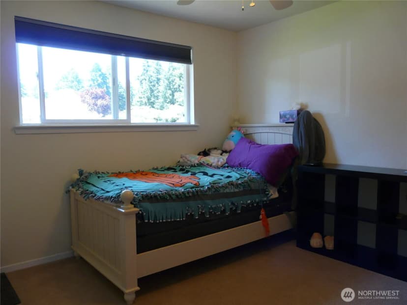 Property photo for 107 Candlewyck Drive W, Lakewood photo 28