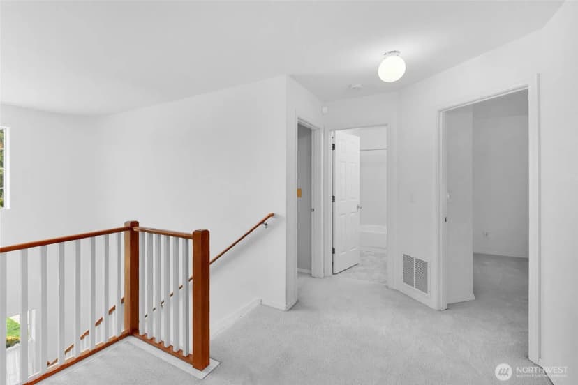 Property photo for 15124 55th Drive Se, Everett photo 21