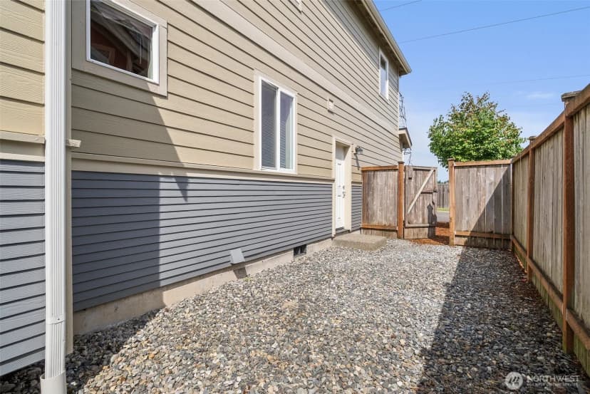 Property photo for 2313 43rd Avenue Se, Puyallup photo 28