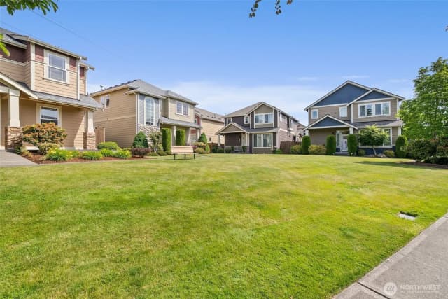 Property photo for 2313 43rd Avenue Se, Puyallup photo 3