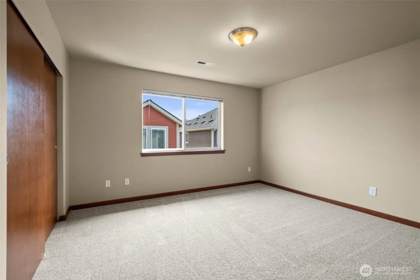 Property photo for 2313 43rd Avenue Se, Puyallup photo 21