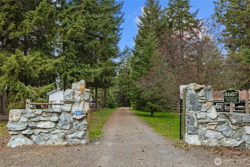 Property photo for 8607 Upper Peoh Point Road, Cle Elum photo 24