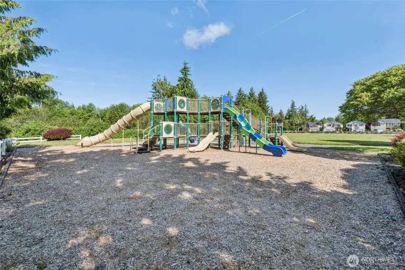 Property photo for 15503 39th Avenue Se, Bothell photo 31