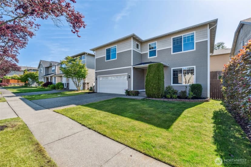 Property photo for 15503 39th Avenue Se, Bothell photo 2