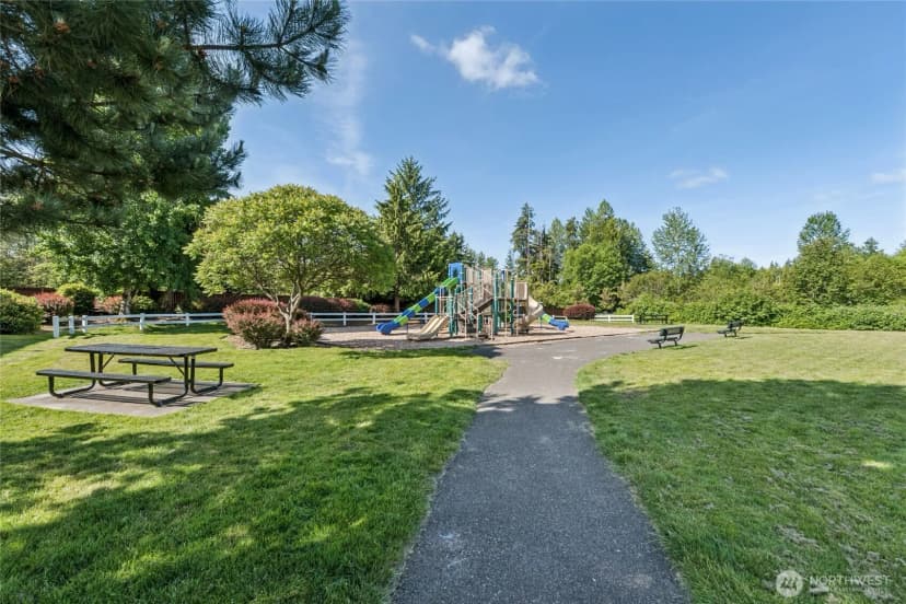 Property photo for 15503 39th Avenue Se, Bothell photo 30