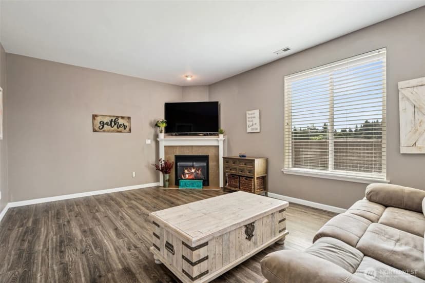 Property photo for 10089 Jensen Drive Se, Yelm photo 14