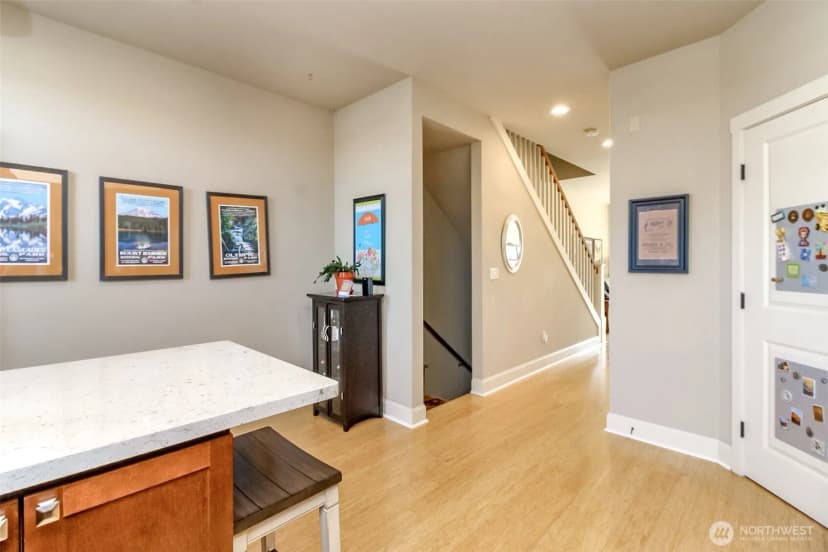 Property photo for 2105 Yakima Avenue, Tacoma photo 9