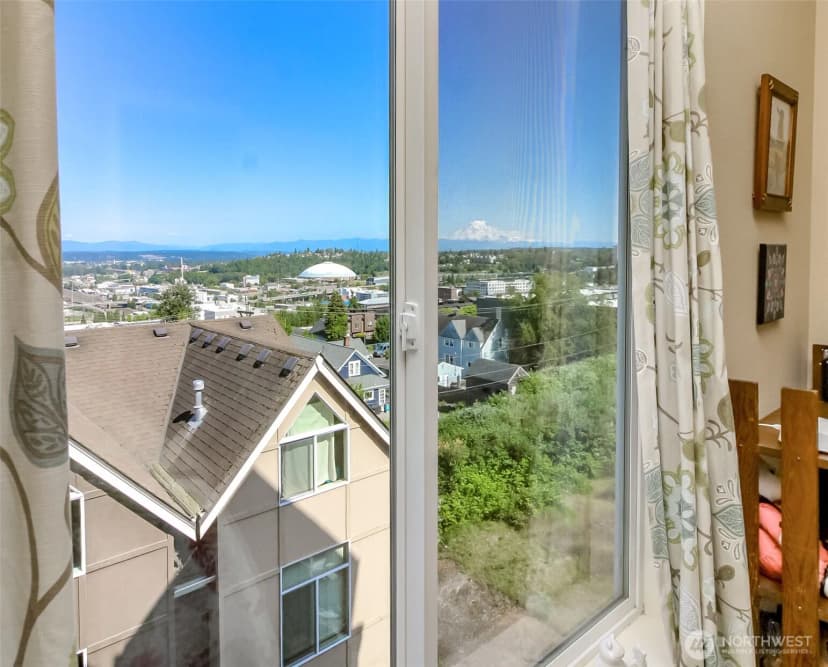 Property photo for 2105 Yakima Avenue, Tacoma photo 31