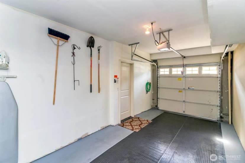 Property photo for 2105 Yakima Avenue, Tacoma photo 37