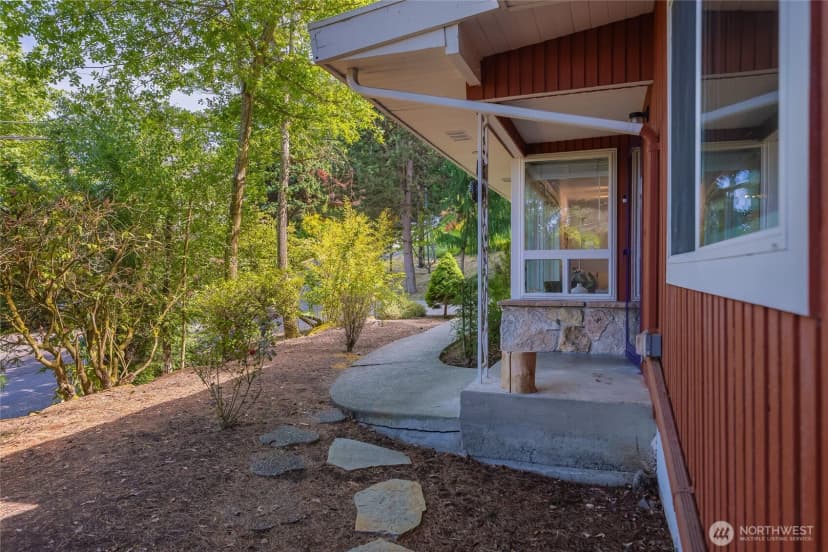 Property photo for 2463 74th Avenue Se, Mercer Island photo 2