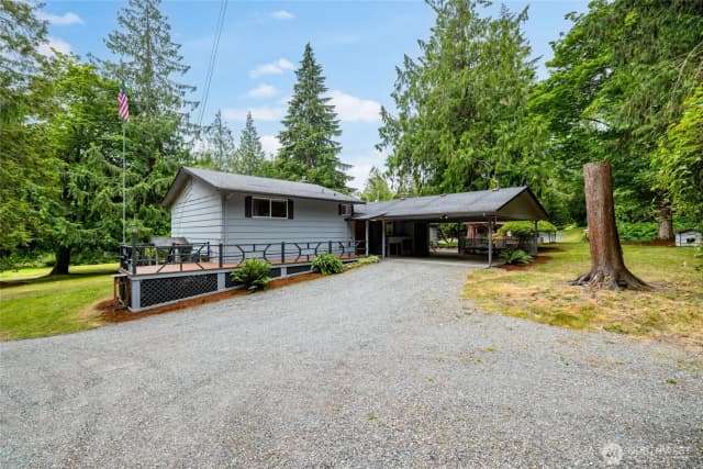 Property photo for 7823 Parker Road, Sedro Woolley