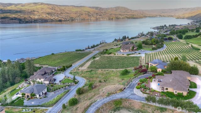 Property photo for 355 Karma Kanyon Drive, Chelan photo 3