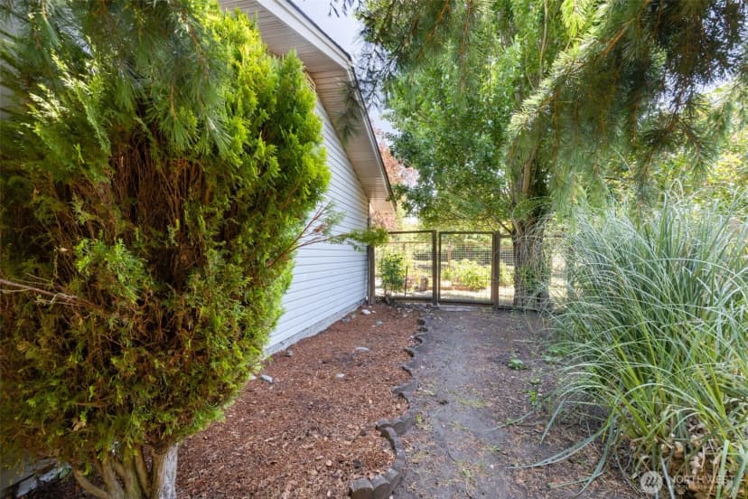 Property photo for 1453 Lopez Avenue, Port Townsend photo 35