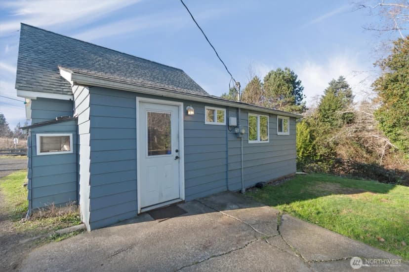 Property photo for 325 E State Route 4, Cathlamet photo 23