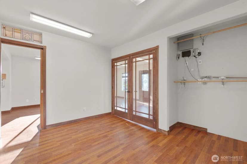 Property photo for 325 E State Route 4, Cathlamet photo 9