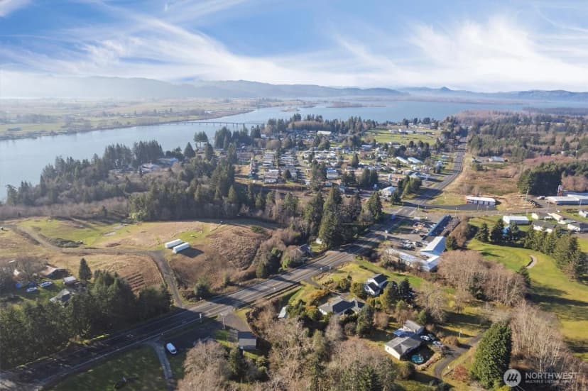 Property photo for 325 E State Route 4, Cathlamet photo 33