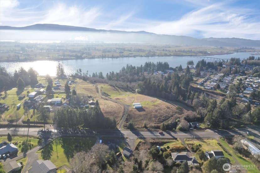 Property photo for 325 E State Route 4, Cathlamet photo 40