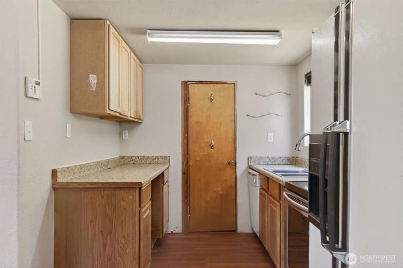 Property photo for 325 E State Route 4, Cathlamet photo 14
