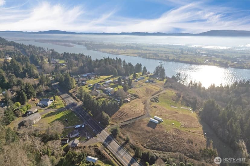Property photo for 325 E State Route 4, Cathlamet photo 39