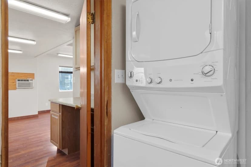 Property photo for 325 E State Route 4, Cathlamet photo 17