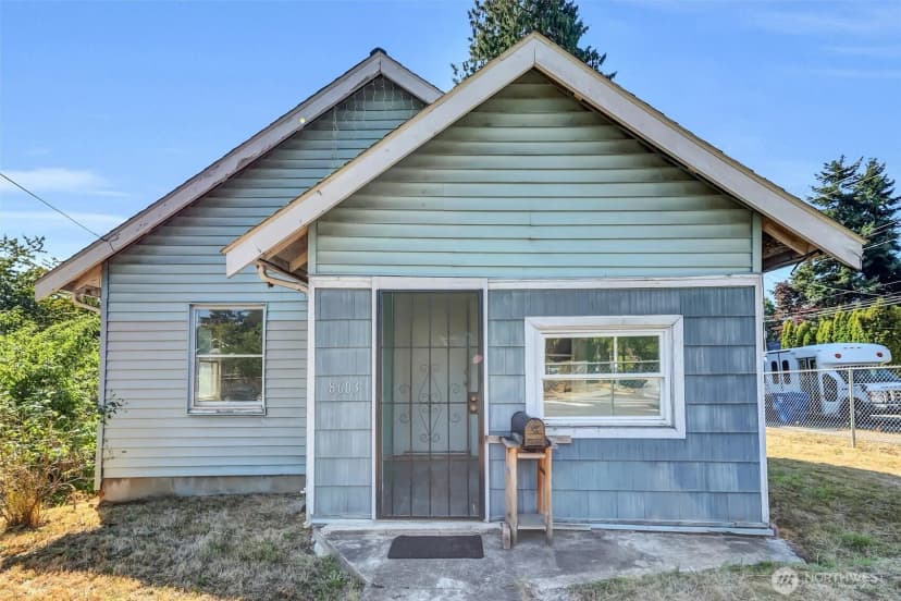 Property photo for 8603 Renton Avenue S, Seattle photo 2