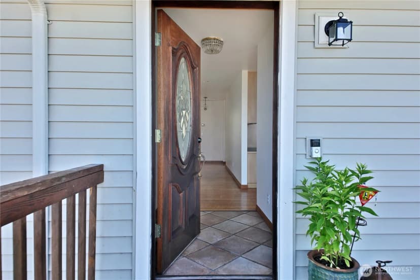 Property photo for 854 Blue Spruce Place, Oak Harbor photo 3