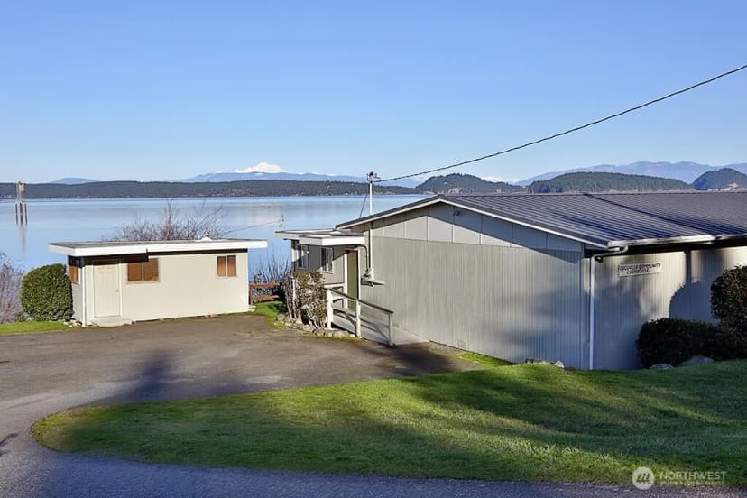 Property photo for 854 Blue Spruce Place, Oak Harbor photo 38