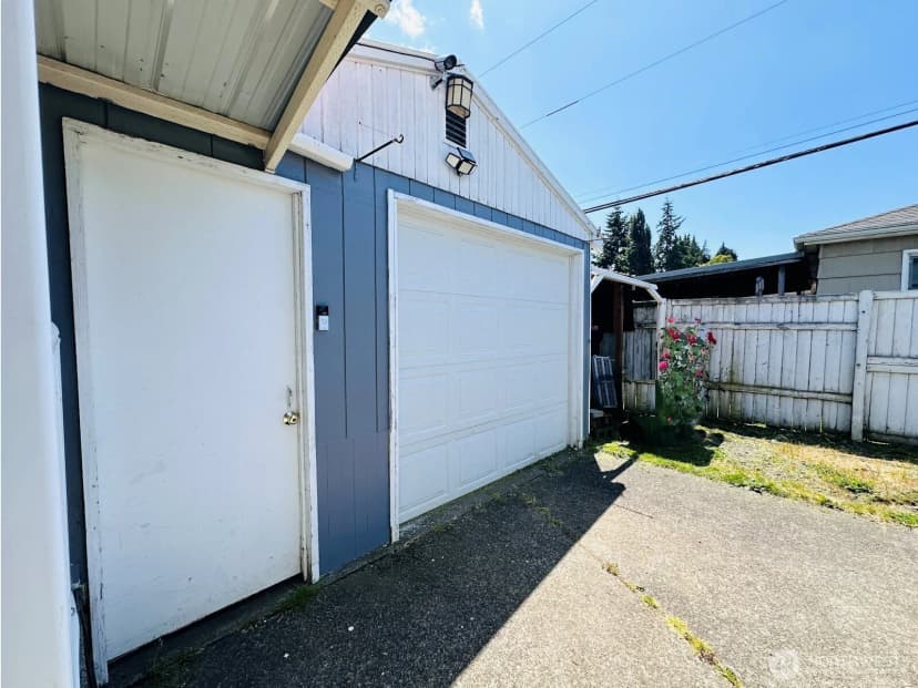 Property photo for 2036 30th Avenue, Longview photo 29