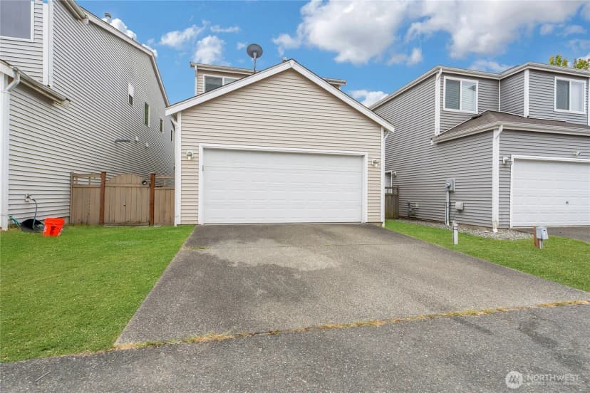 Property photo for 1625 181st Street E, Spanaway photo 22