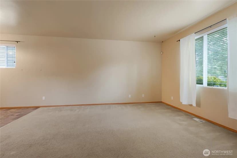 Property photo for 1625 181st Street E, Spanaway photo 4