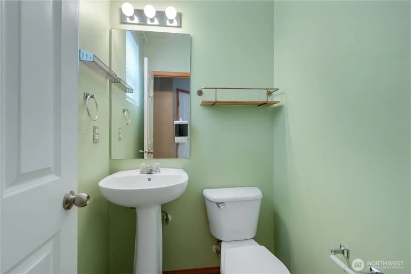 Property photo for 1625 181st Street E, Spanaway photo 5
