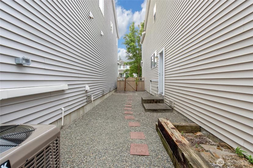 Property photo for 1625 181st Street E, Spanaway photo 21