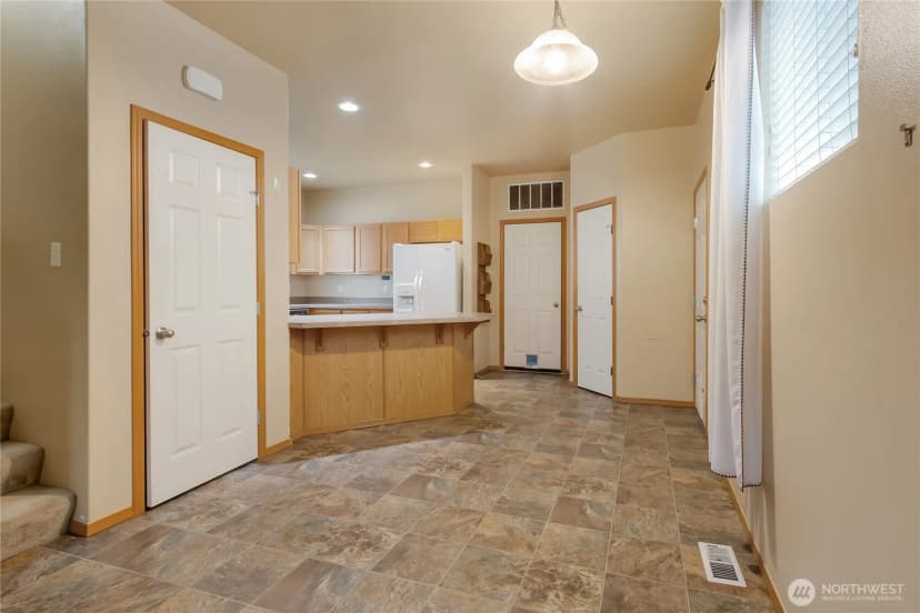Property photo for 1625 181st Street E, Spanaway photo 7