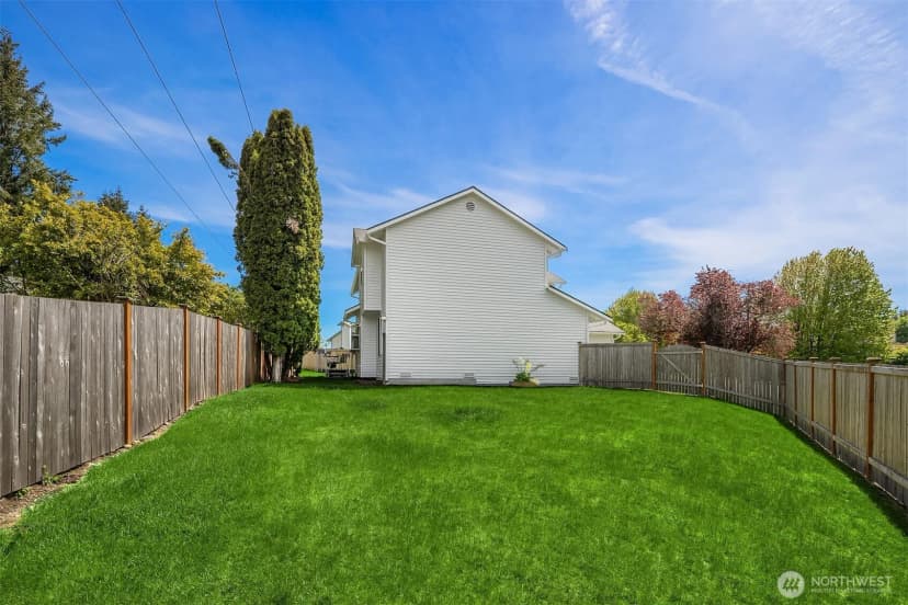 Property photo for 600 213th Street Sw, Bothell photo 4