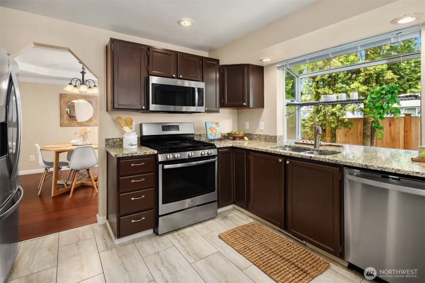Property photo for 600 213th Street Sw, Bothell photo 14