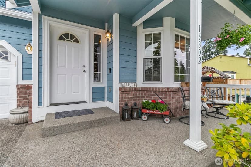 Property photo for 15802 15th Avenue Ct E, Tacoma photo 4
