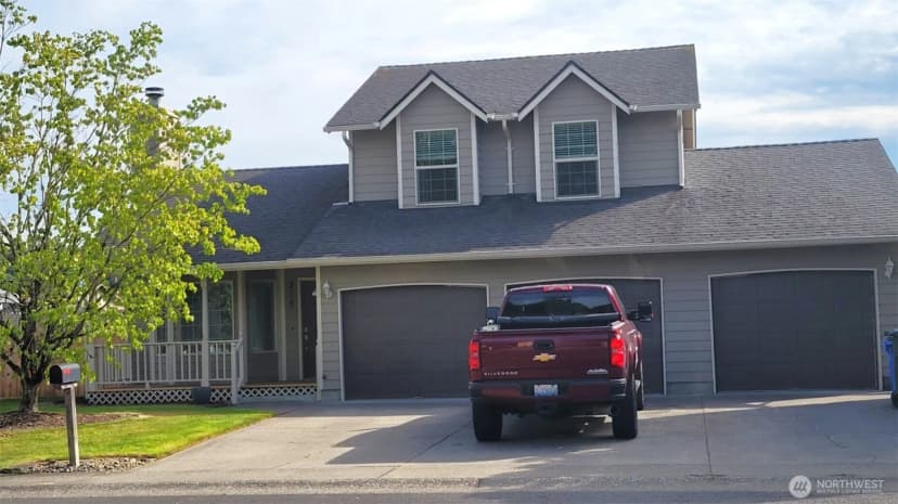 Property photo for 215 Sparks Drive, Kelso