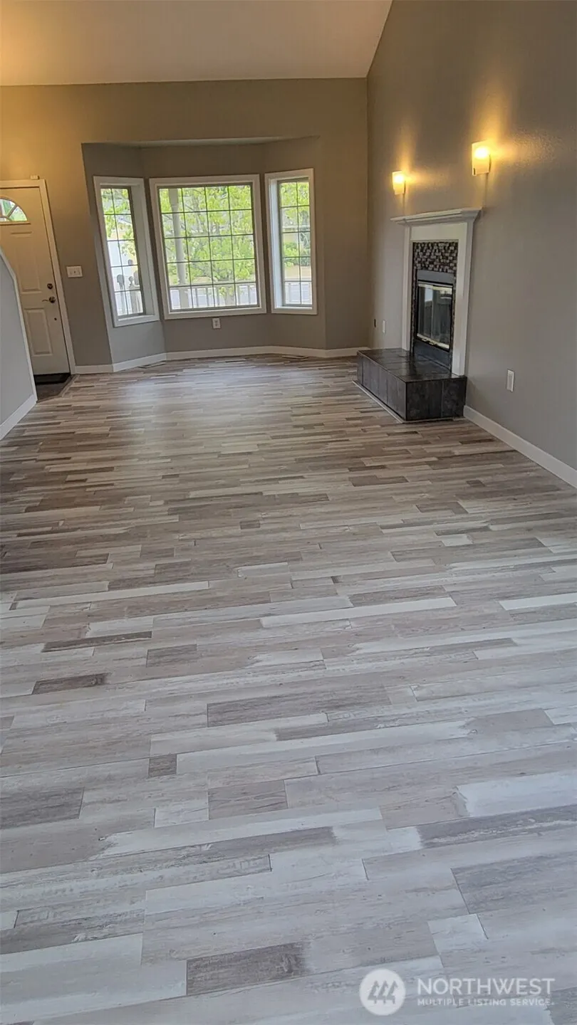 Property photo for 215 Sparks Drive, Kelso photo 5