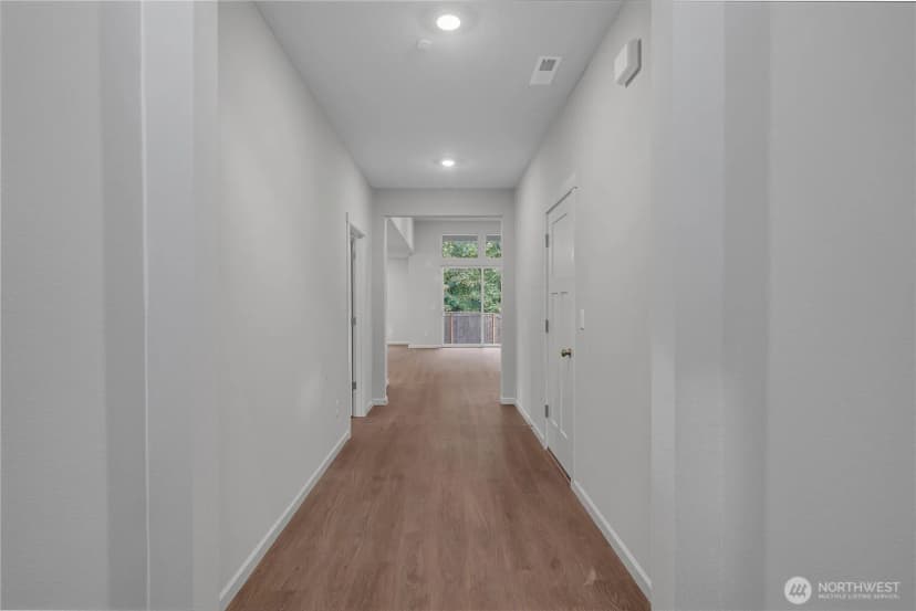 Property photo for 2605 S 7th Way, Ridgefield photo 6