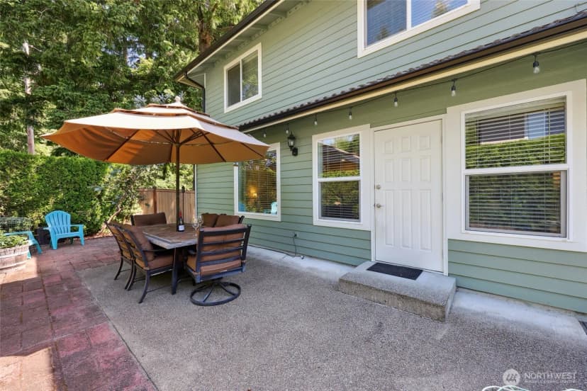 Property photo for 1910 Lenox Court Nw, Olympia photo 37