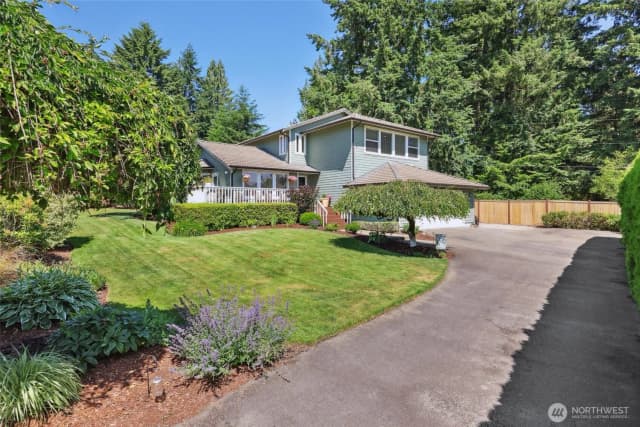 Property photo for 1910 Lenox Court Nw, Olympia photo 4