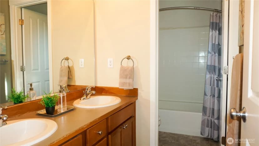Property photo for 21502 51 Avenue S #44, Kent photo 28